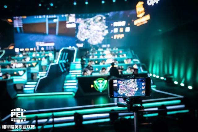 中国男篮世 中国男篮世